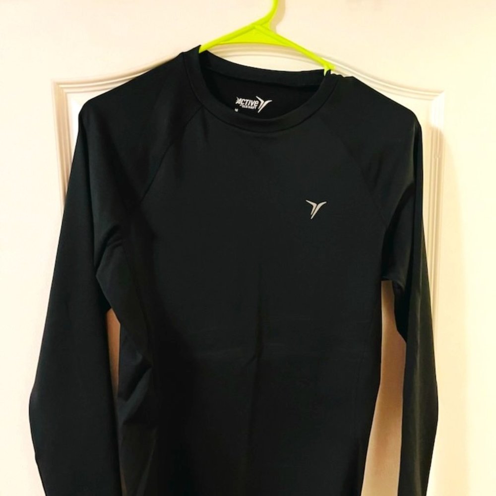 Old Navy Active Wear Men's Medium Black Long Sleeve